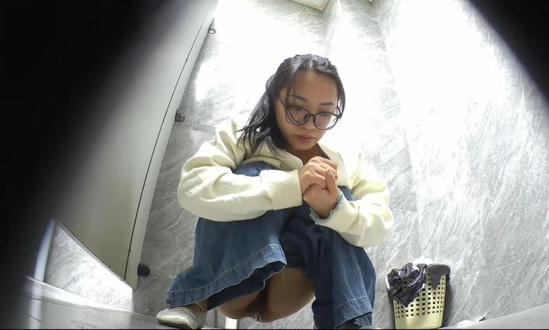 BFJP-202 Toilet Only For Beautiful Women 美女専用トイレ [FullHD] (2026)
